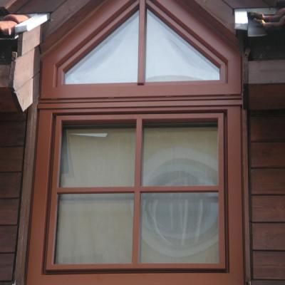 Fensterkombination mit Spitzfenster